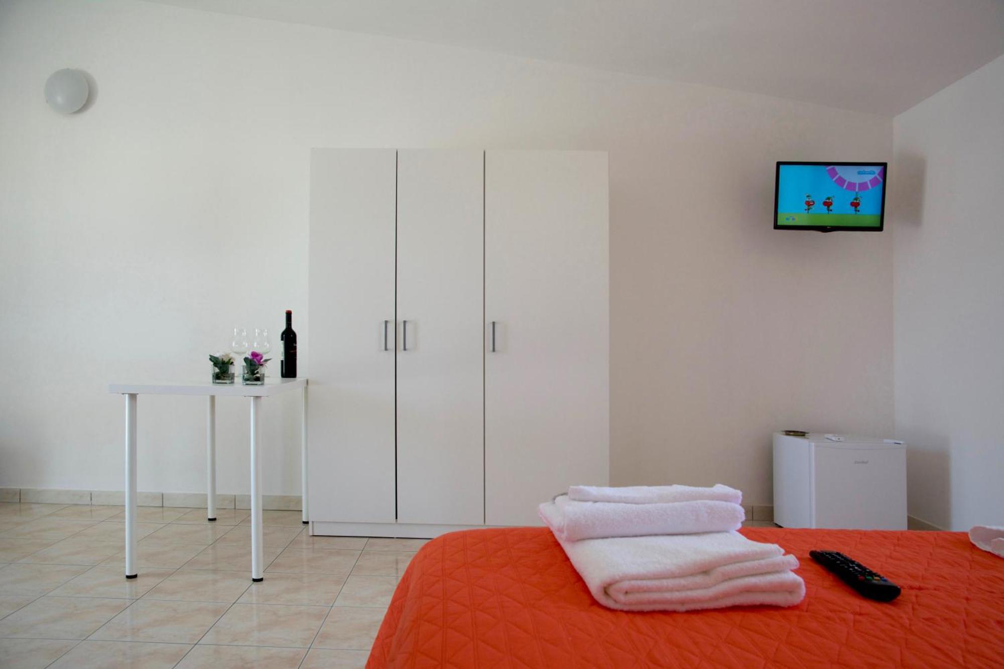 B&B Selene Castelnuovo Cilento Экстерьер фото